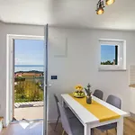 House Kleme Hébergement de vacances