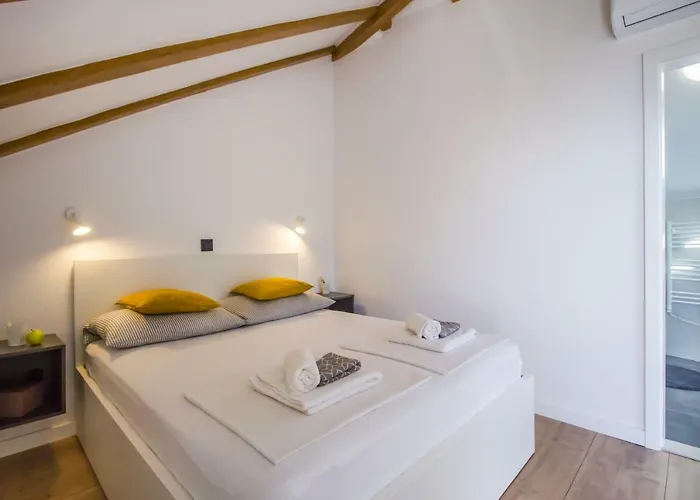 Nyaraló House Kleme *