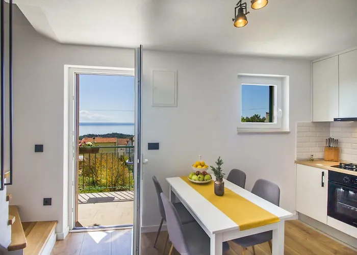 House Kleme Nyaraló