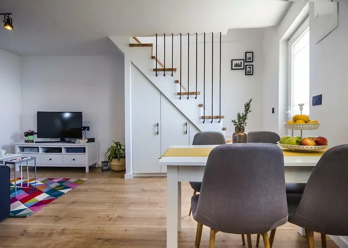 House Kleme Макарська